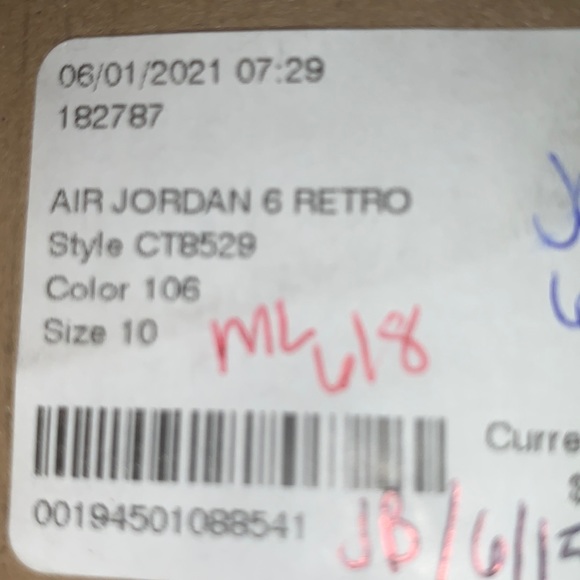 AIR JORDAN RETRO 6 “Carmine” - Picture 5 of 7